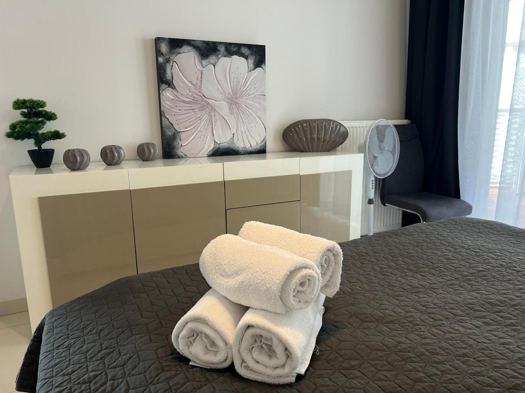 I&M Apartments Sikorskiego วรอตซวาฟ ภายนอก รูปภาพ